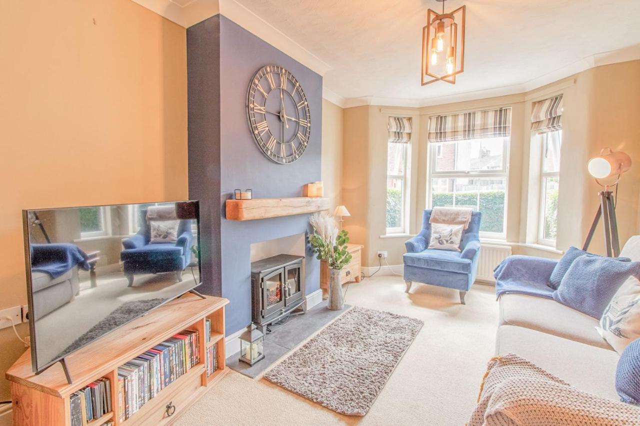 Modern Coastal Home Sleeping 5 - 2 Minute Walk To Pakefield Beach, Suffolk エクステリア 写真